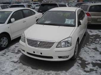 2004 Toyota Premio Images