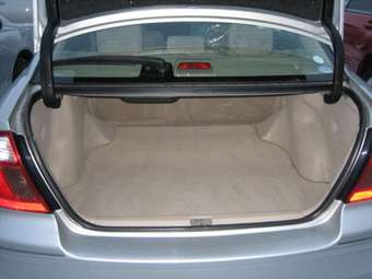 2004 Toyota Premio Pictures