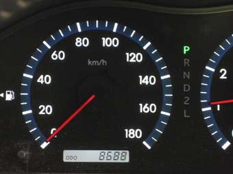 2004 Toyota Premio Photos