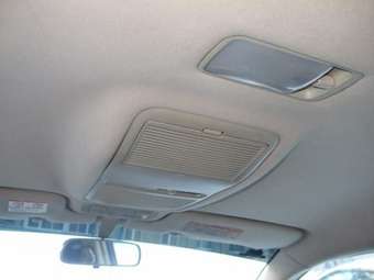 2004 Toyota Premio Pictures