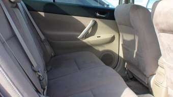 2004 Toyota Premio Images
