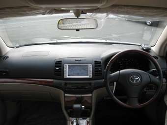 2004 Toyota Premio Photos