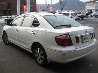 2004 Toyota Premio Images