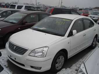2004 Toyota Premio Pics