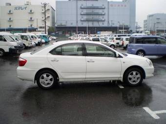 2004 Toyota Premio Pictures