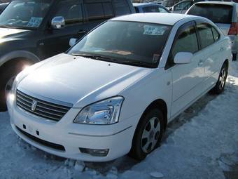 2004 Toyota Premio Pictures