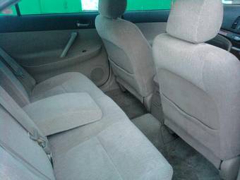 2004 Toyota Premio Photos