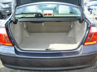 2004 Toyota Premio Images