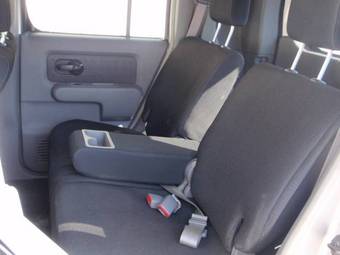 2004 Toyota Premio Pictures