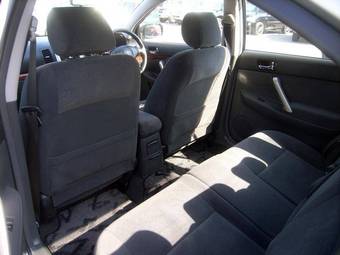 2004 Toyota Premio Photos