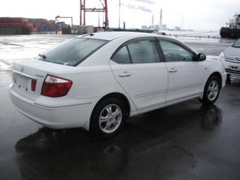 2004 Toyota Premio Photos