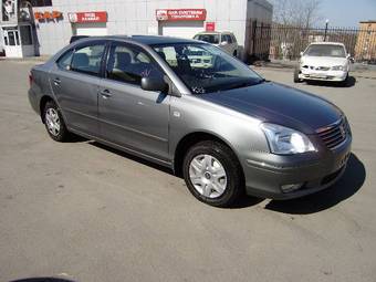 2004 Toyota Premio Photos
