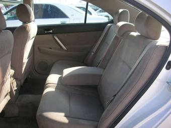 2004 Toyota Premio Pictures