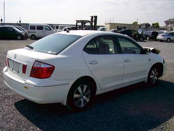 2004 Toyota Premio Photos