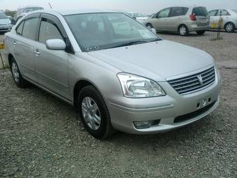 2004 Toyota Premio Photos