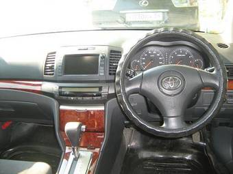 2004 Toyota Premio Pictures