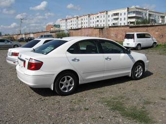 2004 Toyota Premio Photos