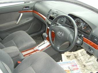 2004 Toyota Premio Photos