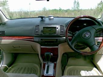 2004 Toyota Premio Photos