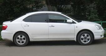 2004 Toyota Premio Photos