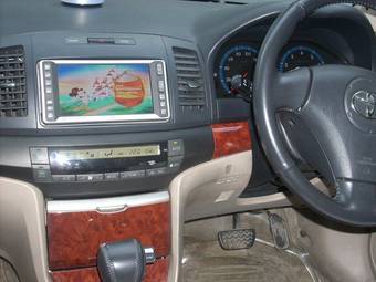 2004 Toyota Premio Photos