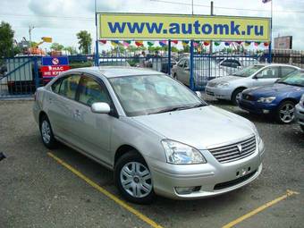 2004 Toyota Premio Photos