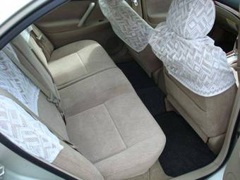 2004 Toyota Premio Pics