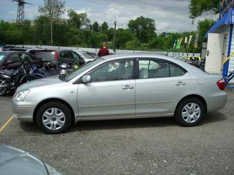 2004 Toyota Premio Photos