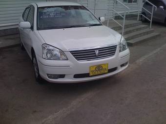 2004 Toyota Premio Pictures