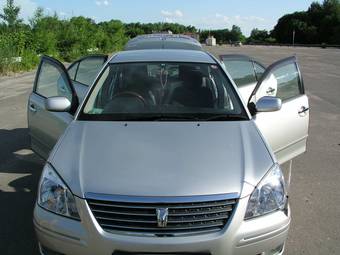 2004 Toyota Premio Pics