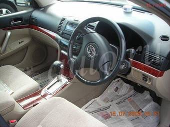 2004 Toyota Premio Photos