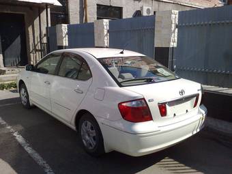 2004 Toyota Premio Pictures