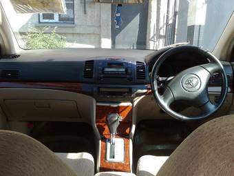 2004 Toyota Premio Photos