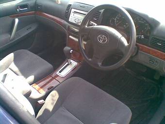 2004 Toyota Premio Photos