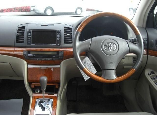 2005 Toyota Premio