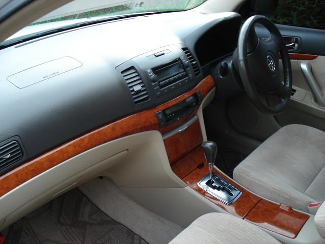 2005 Toyota Premio