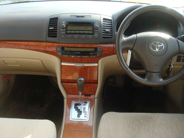 2005 Toyota Premio