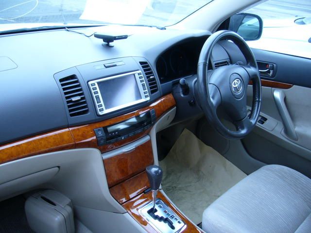2005 Toyota Premio