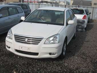 2005 Toyota Premio Photos