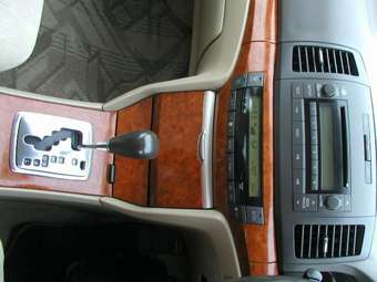 2005 Toyota Premio Pics