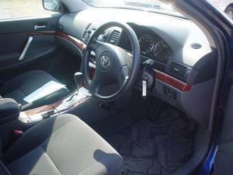 2005 Toyota Premio Images