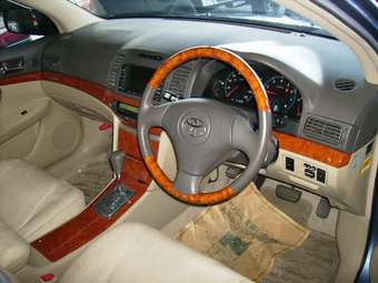2005 Toyota Premio Photos