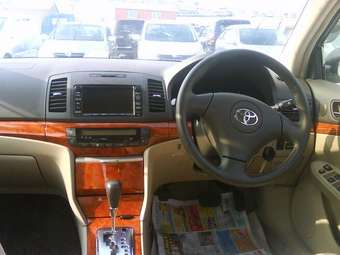2005 Toyota Premio Photos