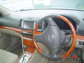 2005 Toyota Premio Pictures