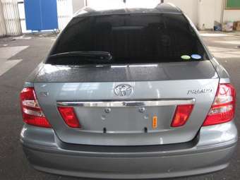 2005 Toyota Premio Pictures