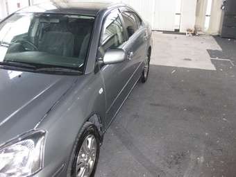 2005 Toyota Premio Photos