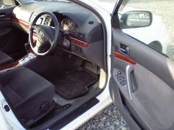 2005 Toyota Premio Images