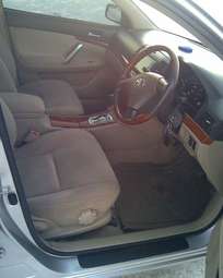 2005 Toyota Premio Pictures