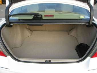 2005 Toyota Premio Pics