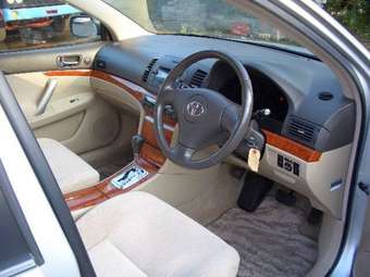 2005 Toyota Premio Photos